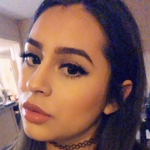 Meet your Posher, Daniela